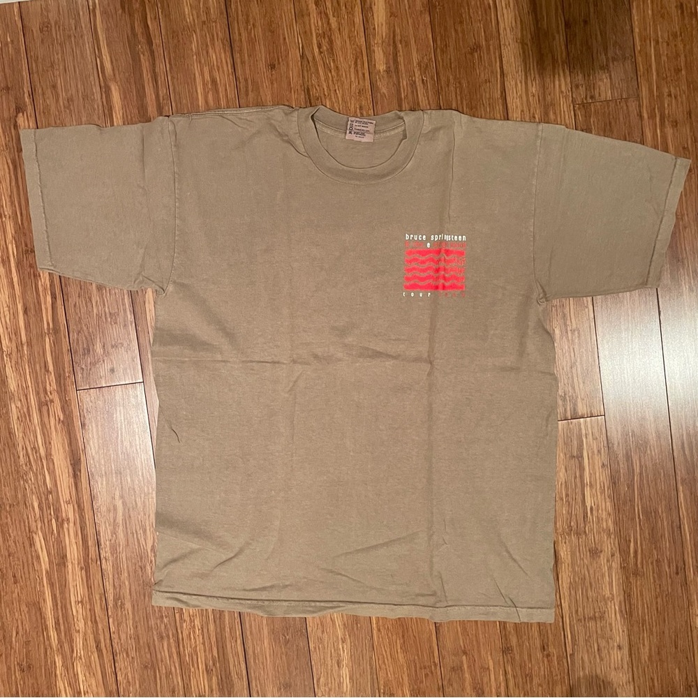 Vintage 2000 Bruce Springsteen & the E Street Band concert t shirt, size XL.